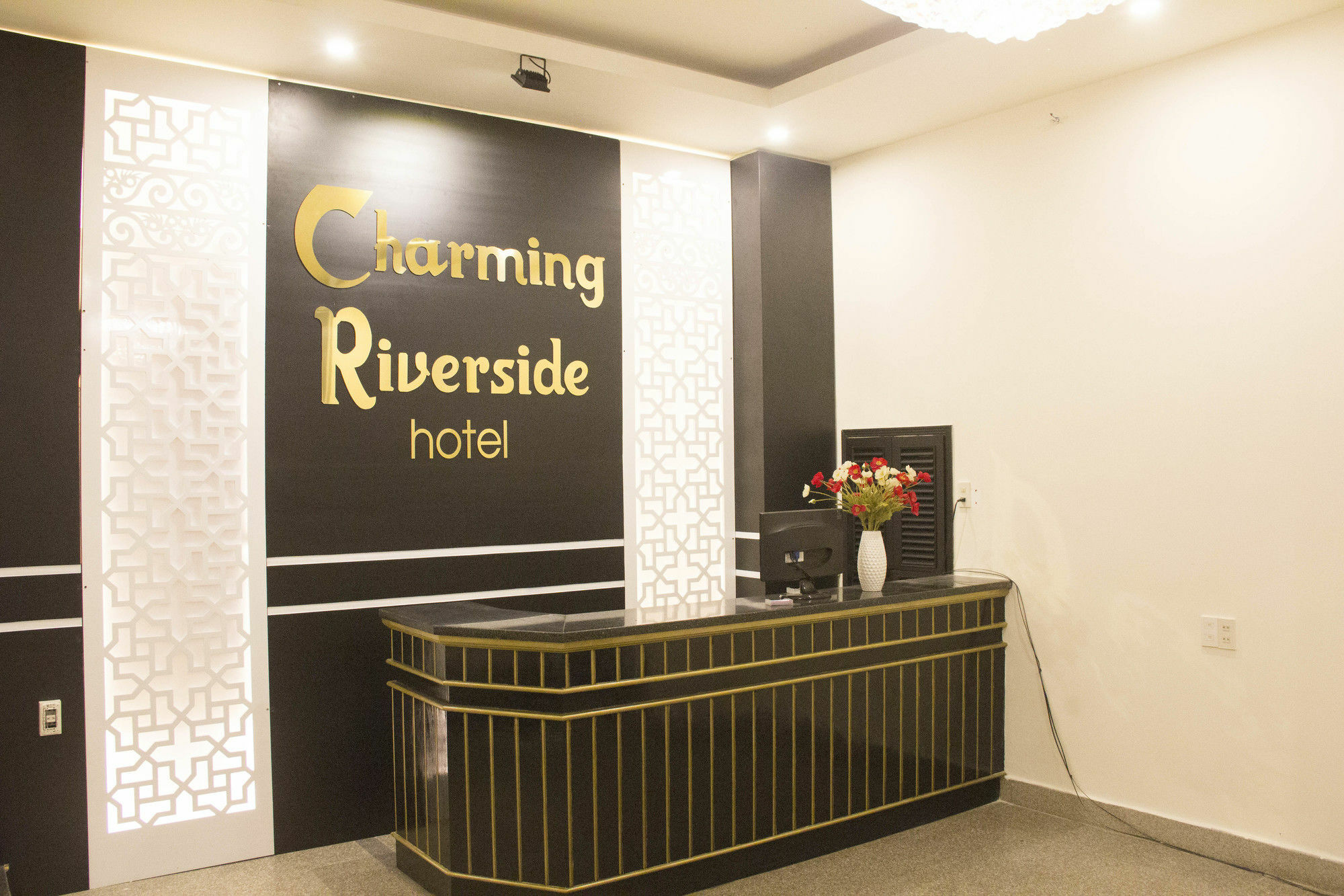 Charming Riverside Hotel 후에 외부 사진